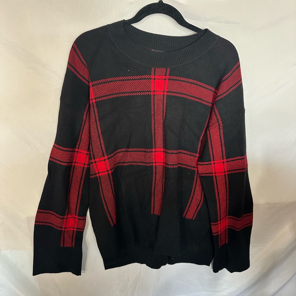 Banana Republic Black and Red Plaid Crewneck Sweater